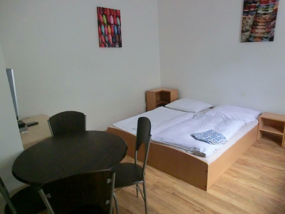 Milano Hostel Mariánské Lázně Εξωτερικό φωτογραφία