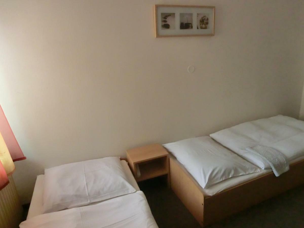 Milano Hostel Mariánské Lázně Εξωτερικό φωτογραφία