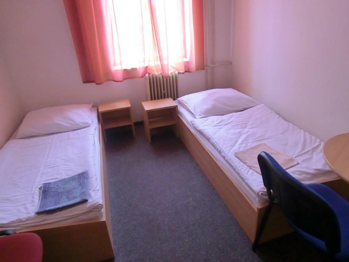 Milano Hostel Mariánské Lázně Εξωτερικό φωτογραφία