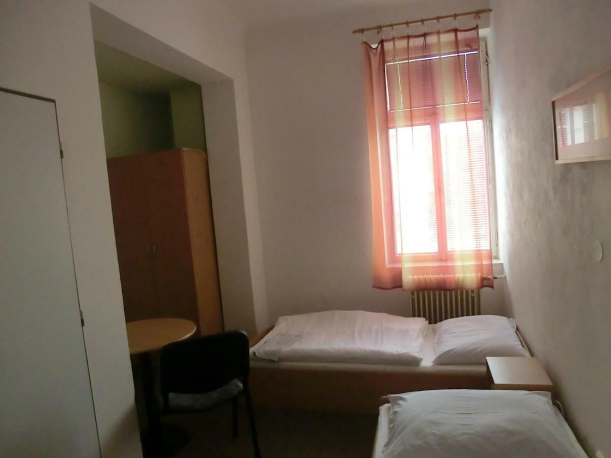Milano Hostel Mariánské Lázně Εξωτερικό φωτογραφία