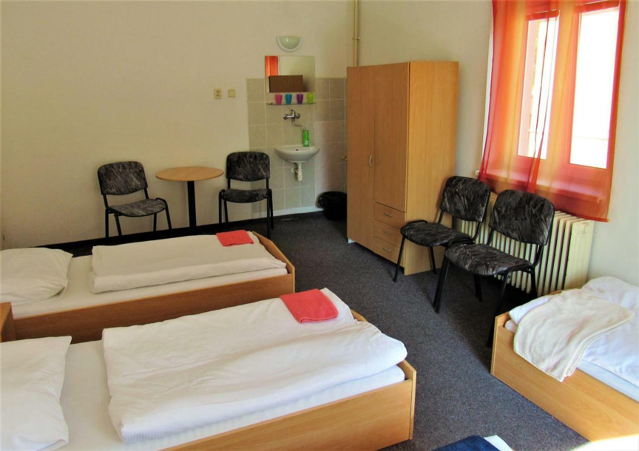 Milano Hostel Mariánské Lázně Εξωτερικό φωτογραφία